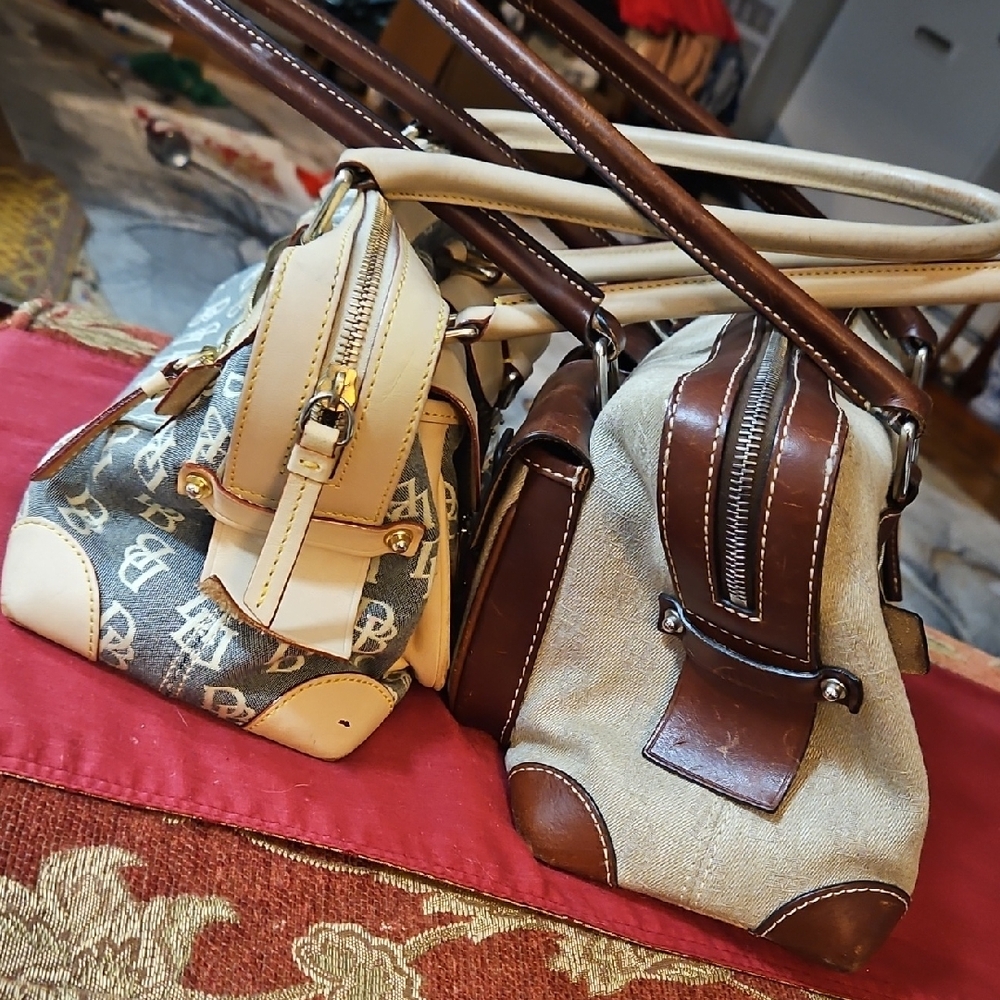 2 Set VTG Dooney & Bourke sachels  One Dustbag &1 PriceCard FIRM FINAL$126 - Picture 7 of 16